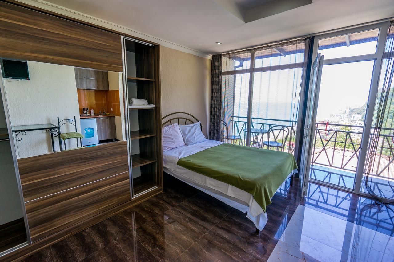Aniva The Hotel 巴统 外观 照片