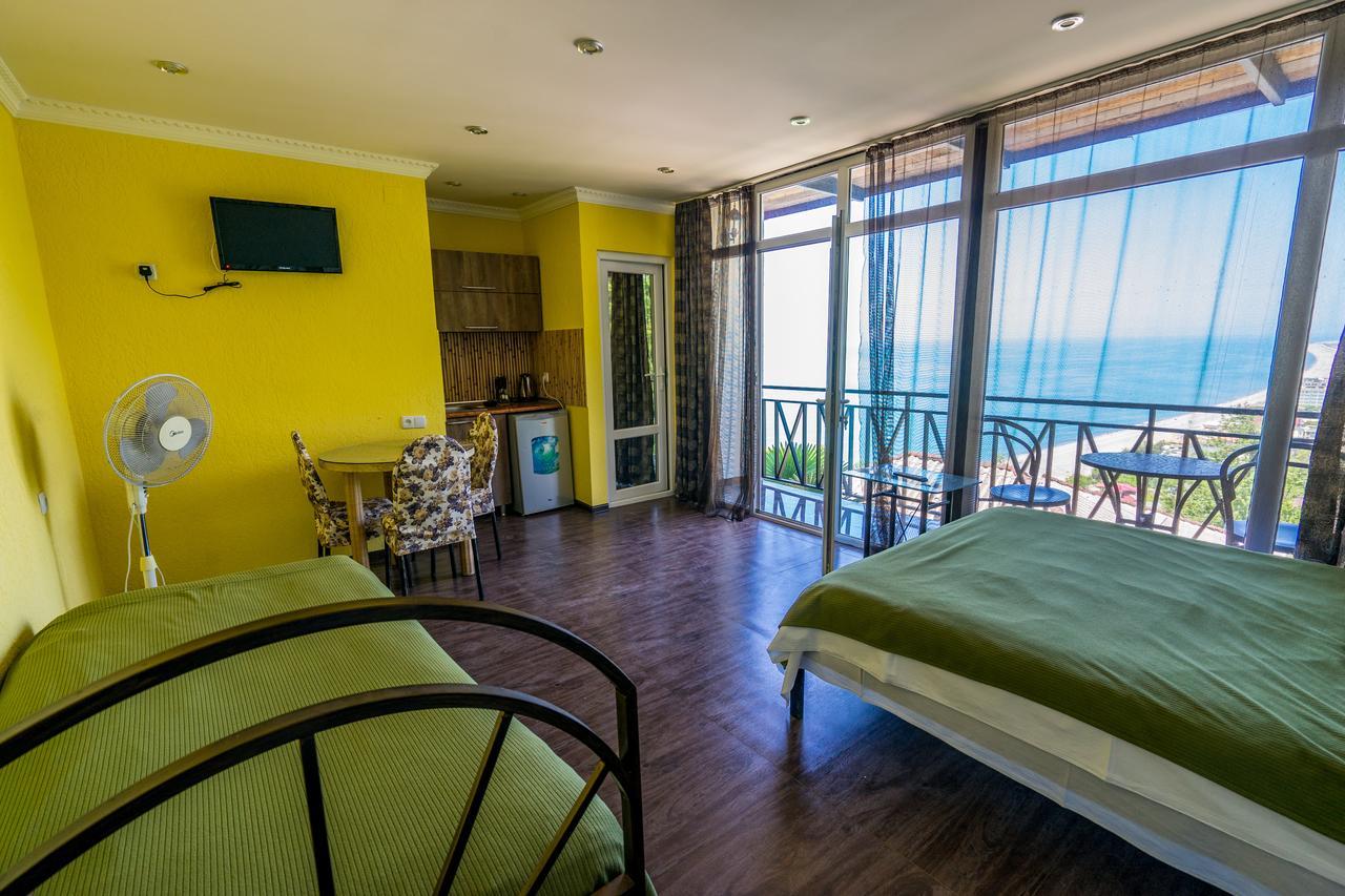Aniva The Hotel 巴统 外观 照片