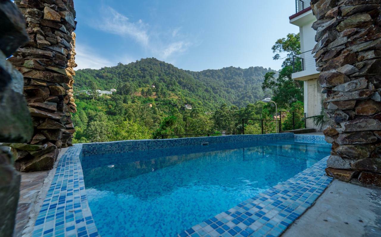 Aniva The Hotel 巴统 外观 照片
